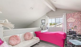 306 Riverview Way, Oceanside, CA 92057