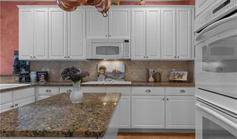61 Seal Island Rd, Bristol, RI 02809