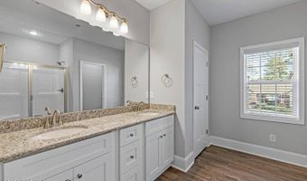800 Lighthorse Cir, Aberdeen, NC 28315