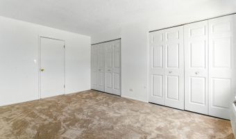 1207 S Old Wilke Rd 303, Arlington Heights, IL 60005