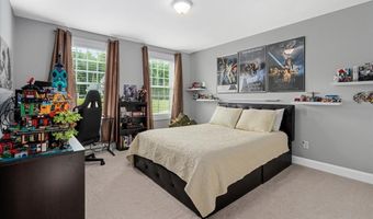 21 Huntington Ridge Rd, Bedford, NH 03110
