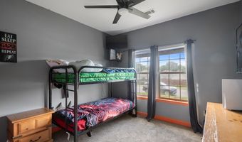 3906 Edgewater Dr, Benton, AR 72019