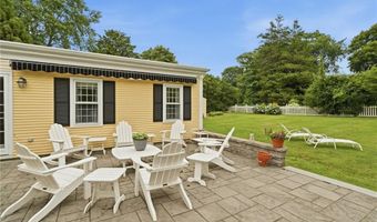 142 Ferry Rd, Bristol, RI 02809