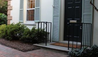 1019 N PITT St, Alexandria, VA 22314