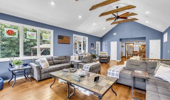156 Magnolia Ln, Middletown, NJ 07748