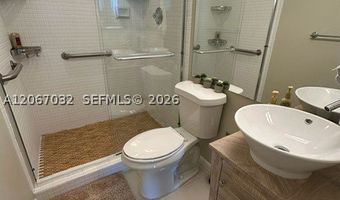 20515 E Country Club Dr 747, Aventura, FL 33180