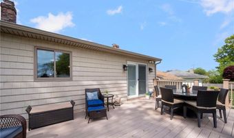 7 Robins Way, North Providence, RI 02904