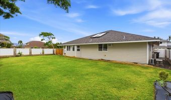 77 Kealohilani St, Kahului, HI 96732
