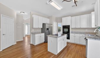 7712 BLUE POINT Ave, Beltsville, MD 20705