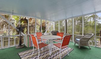 10091 River Dr, Bay St. Louis, MS 39520