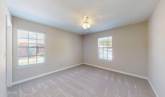 727 Chancery Ln, Aberdeen, NC 28315