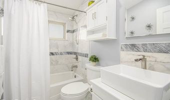 9720 Seavitt Dr, Allen Park, MI 48101