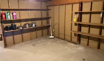 40 Aaron Ave Ave, Bristol, RI 02809