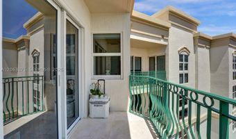 19900 E Country Club Dr Ts16, Aventura, FL 33180
