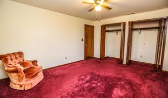 1215 NE 24th Ave, Aberdeen, SD 57401