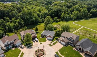 1456 Red Oak Plantation Dr, Ballwin, MO 63021