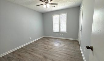 321 Knollwood Ln, Woodstock, GA 30188