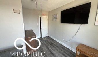 120 W 5th St, Anderson, IN 46016