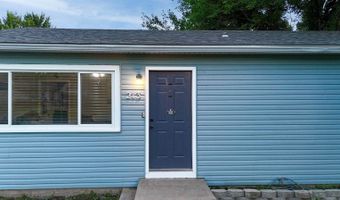 213 E Radio Ln, Arkansas City, KS 67005