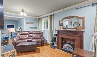 687 Hopping Rd, Belford, NJ 07718