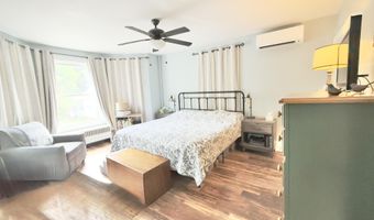 21 Cottage St, Bangor, ME 04401
