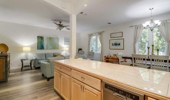 13 Chantilly Ter, Bay St. Louis, MS 39520