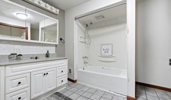 220 Diamond St, Ashland, OH 44805
