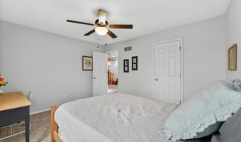 800 Whispering Village Cir, Ballwin, MO 63021