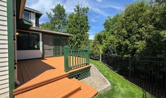 754 Rustic Ln, Cheshire, CT 06410
