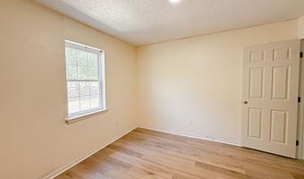 5703 Old River Rd, Baker, FL 32531