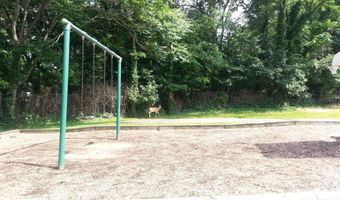 2600 INDIAN Dr 2B, Alexandria, VA 22303