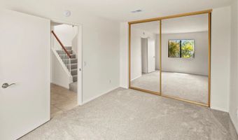 2033 FIESTA Gln, Escondido, CA 92027