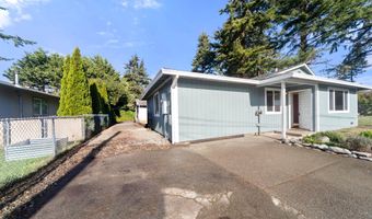 1135 1ST St, Bandon, OR 97411