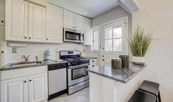 210 ADAMS Ave, Alexandria, VA 22301