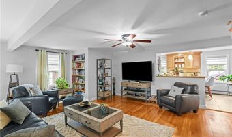 111 Peeptoad Rd, Scituate, RI 02857