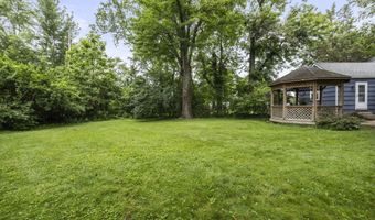 237 Maple Dr, Columbus, OH 43228