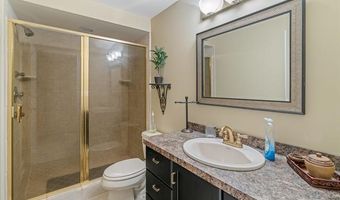 6051 Hough Rd, Almont, MI 48003