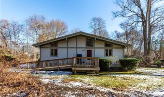 35 Sunset Ave, North Kingstown, RI 02874