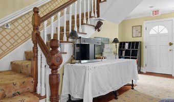 20 Lincoln St, Jamestown, RI 02835