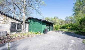 440 Spring Mill Ln, Indianapolis, IN 46260