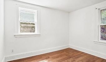 1260 Newton St, Akron, OH 44305