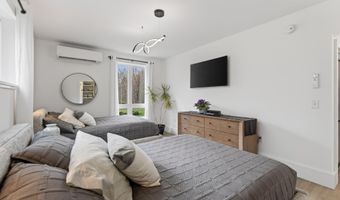 672 Danville Corner Rd, Auburn, ME 04210