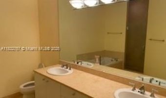 20000 E Country Club Dr 104, Aventura, FL 33180