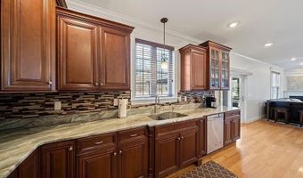 172 Downing Dr, Attleboro, MA 02703