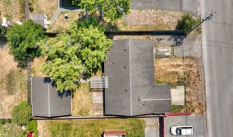 388 TANBARK Rd, Brookings, OR 97415