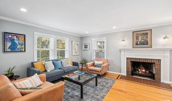 1604 N EDGEWOOD St, Arlington, VA 22201