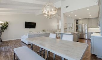2842 Luciernaga St, Carlsbad, CA 92009