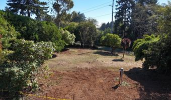 1300 HAMPTON Rd, Brookings, OR 97415