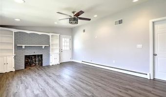 45 Countryside Dr, North Providence, RI 02904