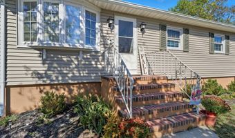 311 Pine St, Lakehurst, NJ 08733